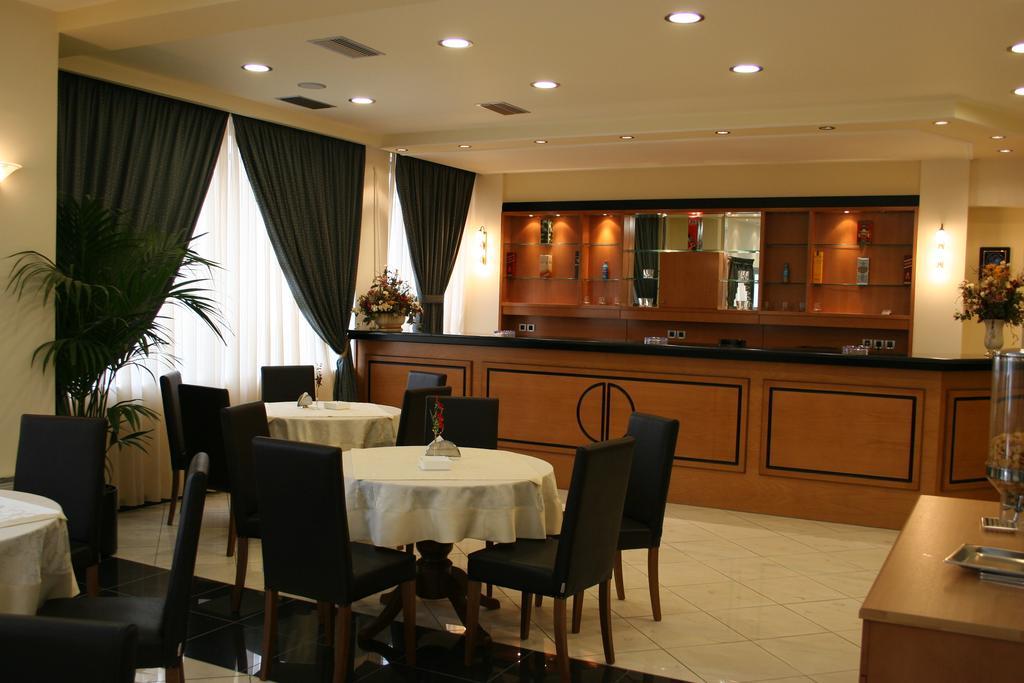 Hotel Platon Афіни Екстер'єр фото
