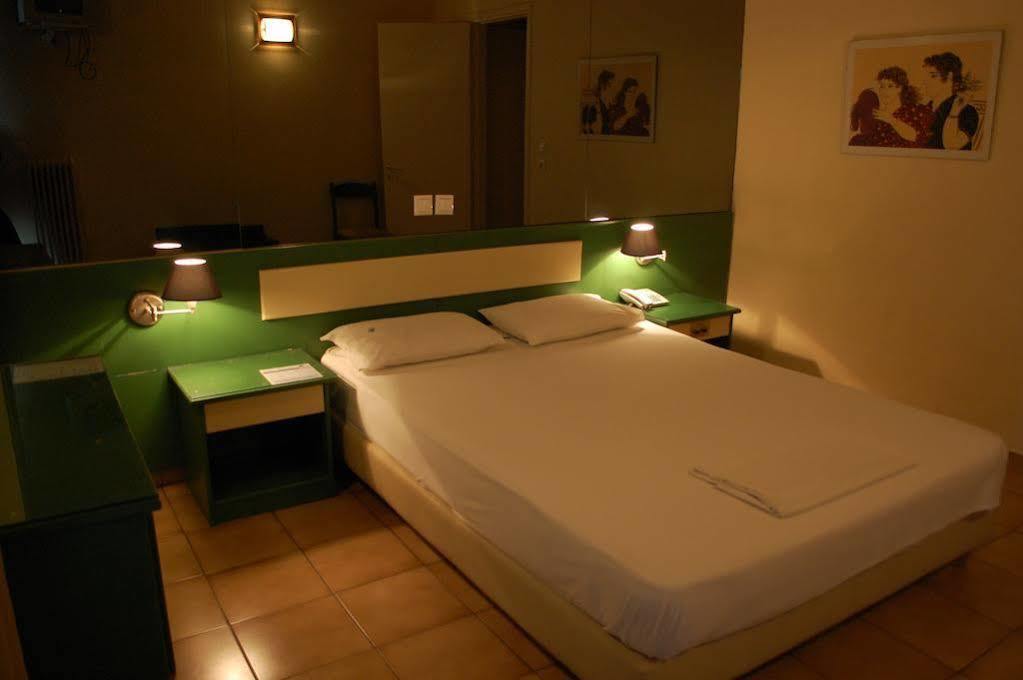 Hotel Platon Афіни Екстер'єр фото