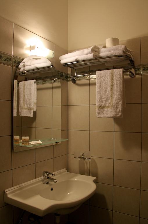 Hotel Platon Афіни Екстер'єр фото
